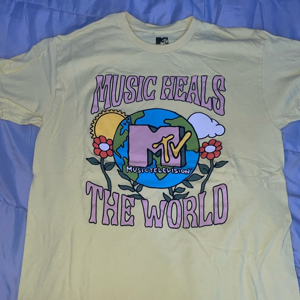 Unisex MTV Music Heals The World T-Shirt